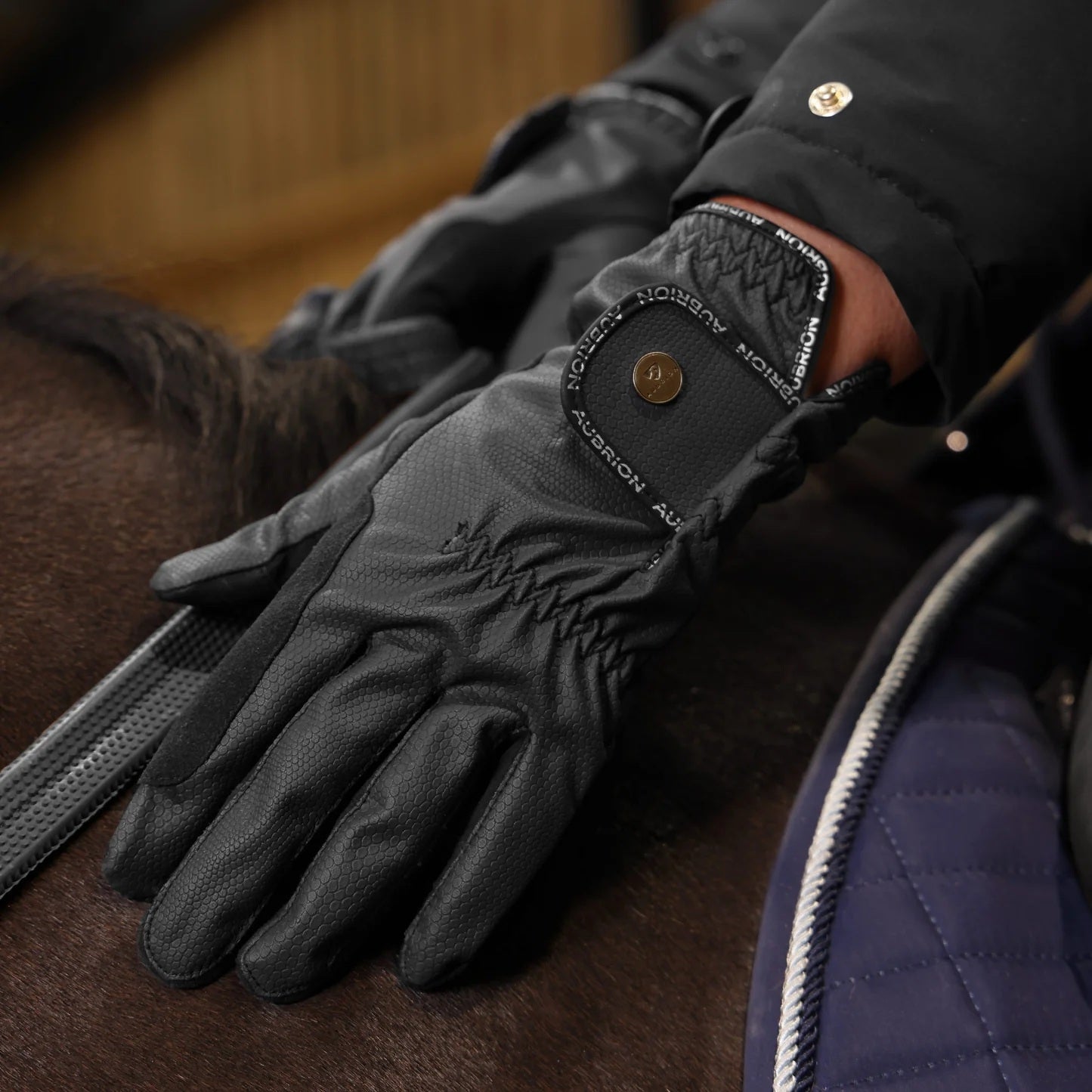 Shires Aubrion Stadium Riding Gloves - Thumbnail 3