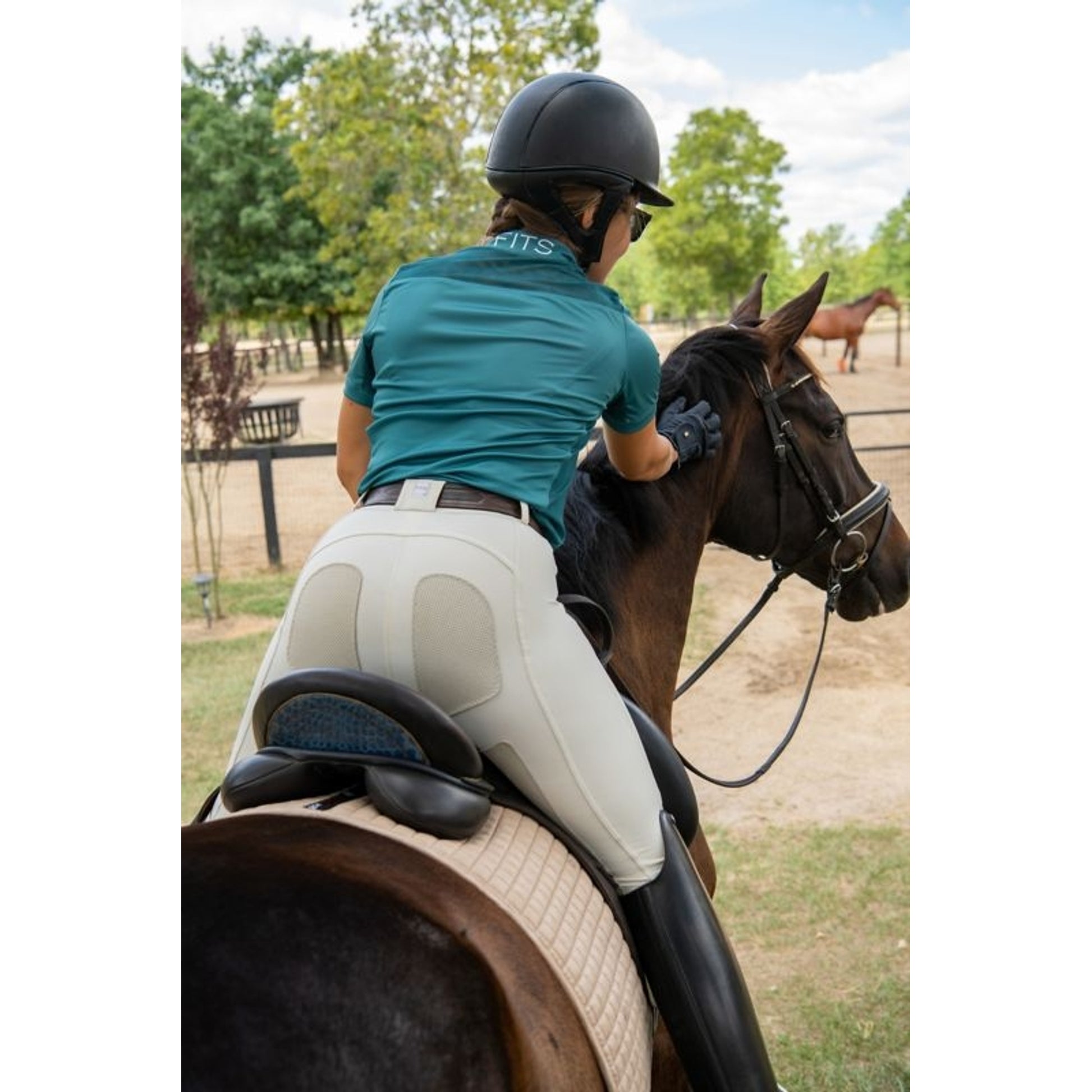 FITS PerforMAX Zip Front Full Seat