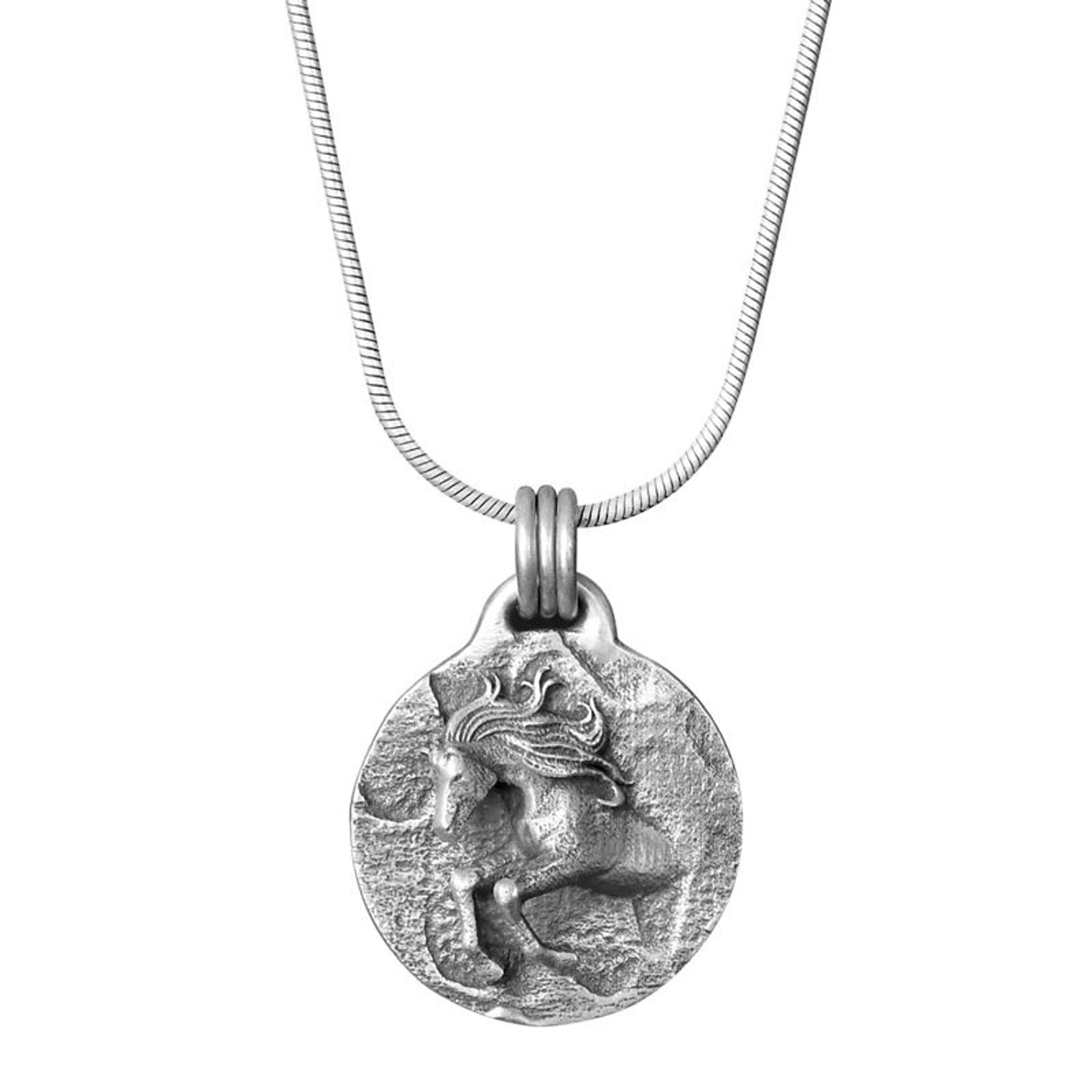 AWST Lila Jumper Necklace Silver